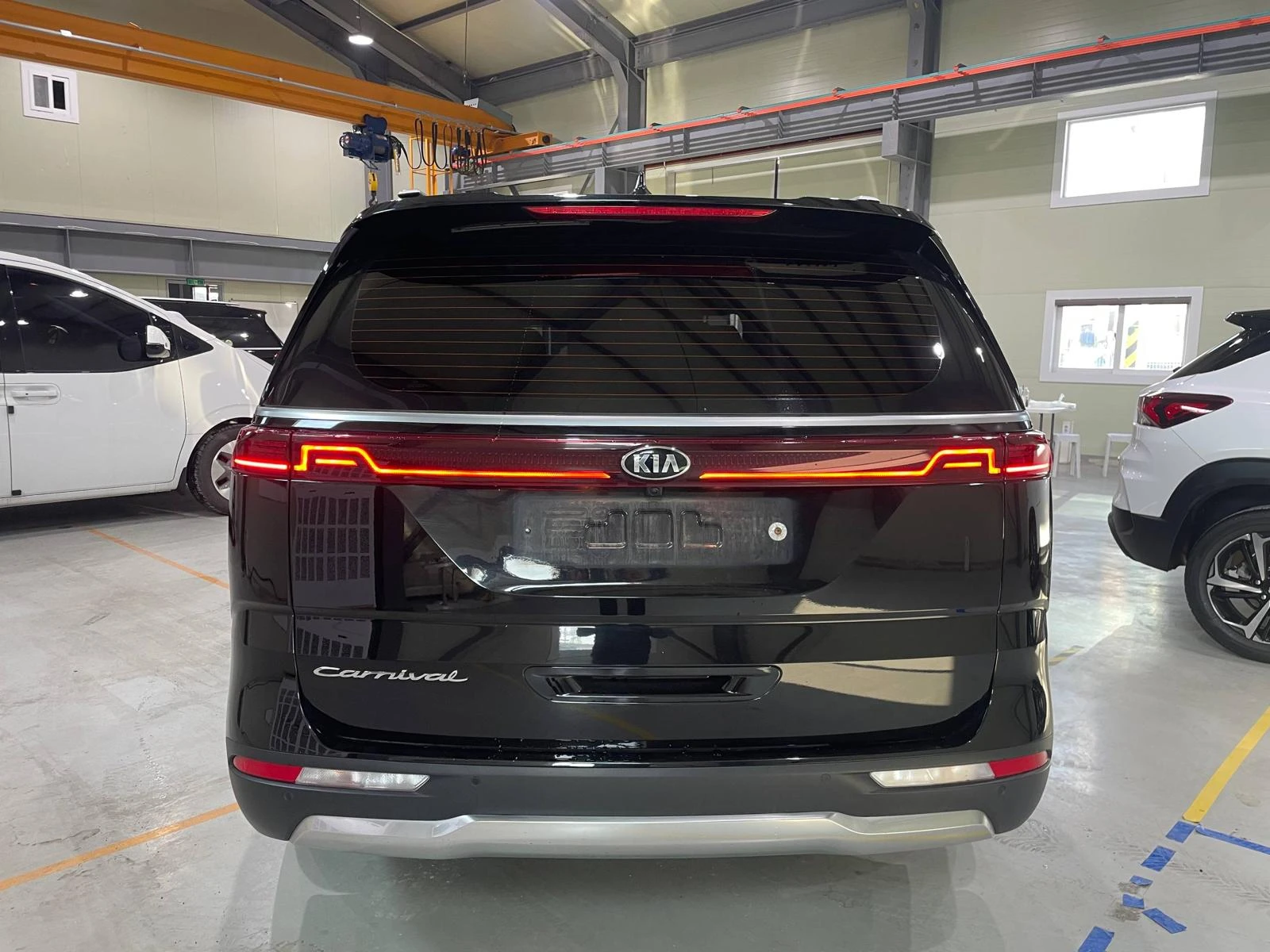 Kia Carnival 2.2 CRDi ! Noblesse ! 8+ 1 !, снимка 7 - Автомобили и джипове - 54135404