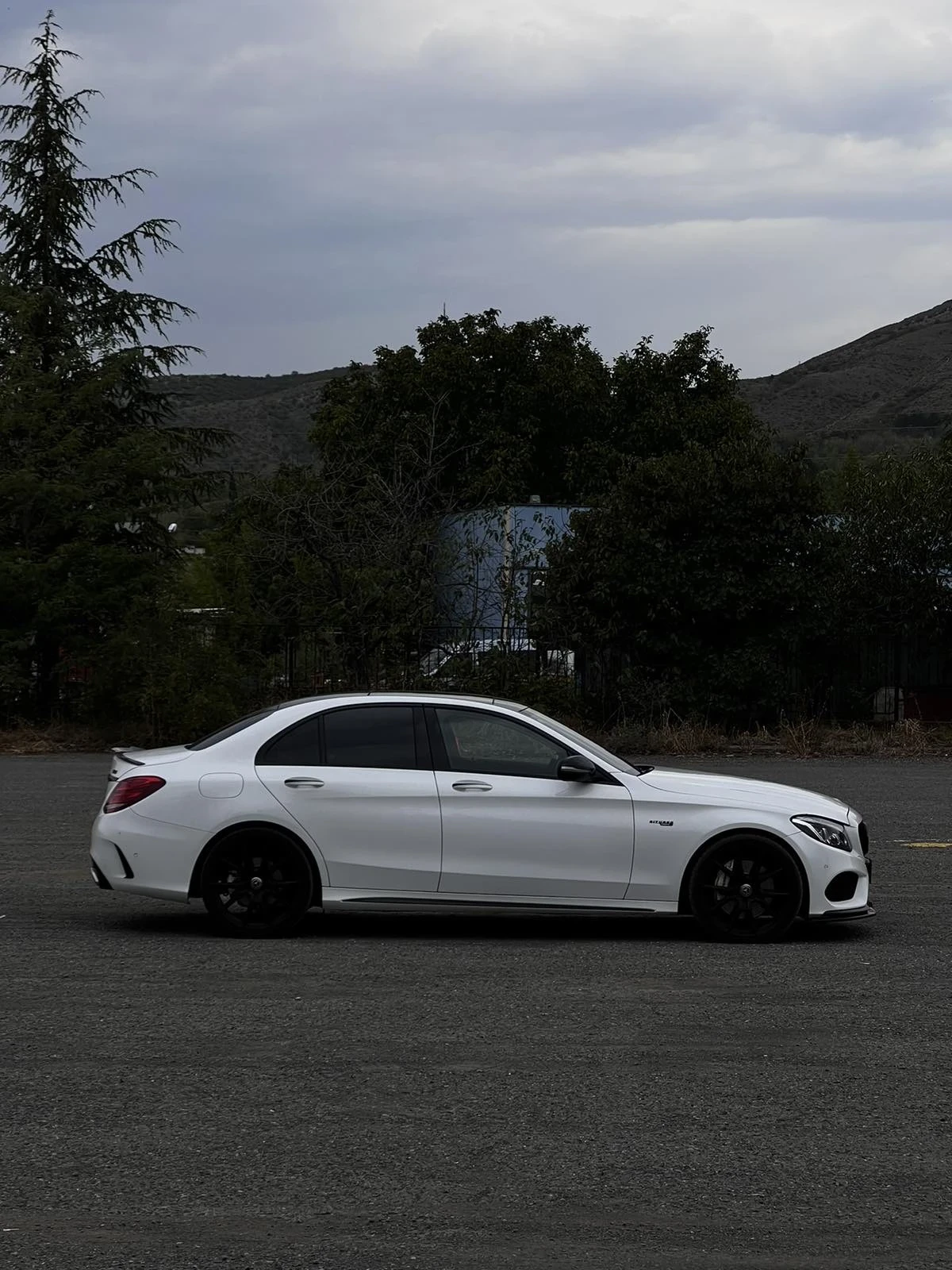 Mercedes-Benz C 400, снимка 4 - Автомобили и джипове - 54181315