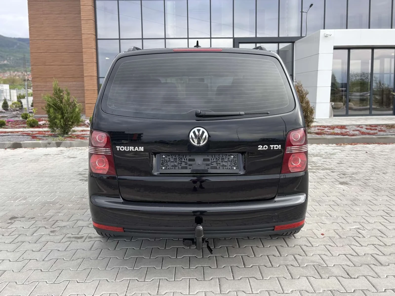 VW Touran 2.0TDi/140ps/HiGHLiNE/КЛИМАТРОНИК/ГЕРМАНИЯ, снимка 6 - Автомобили и джипове - 54277281