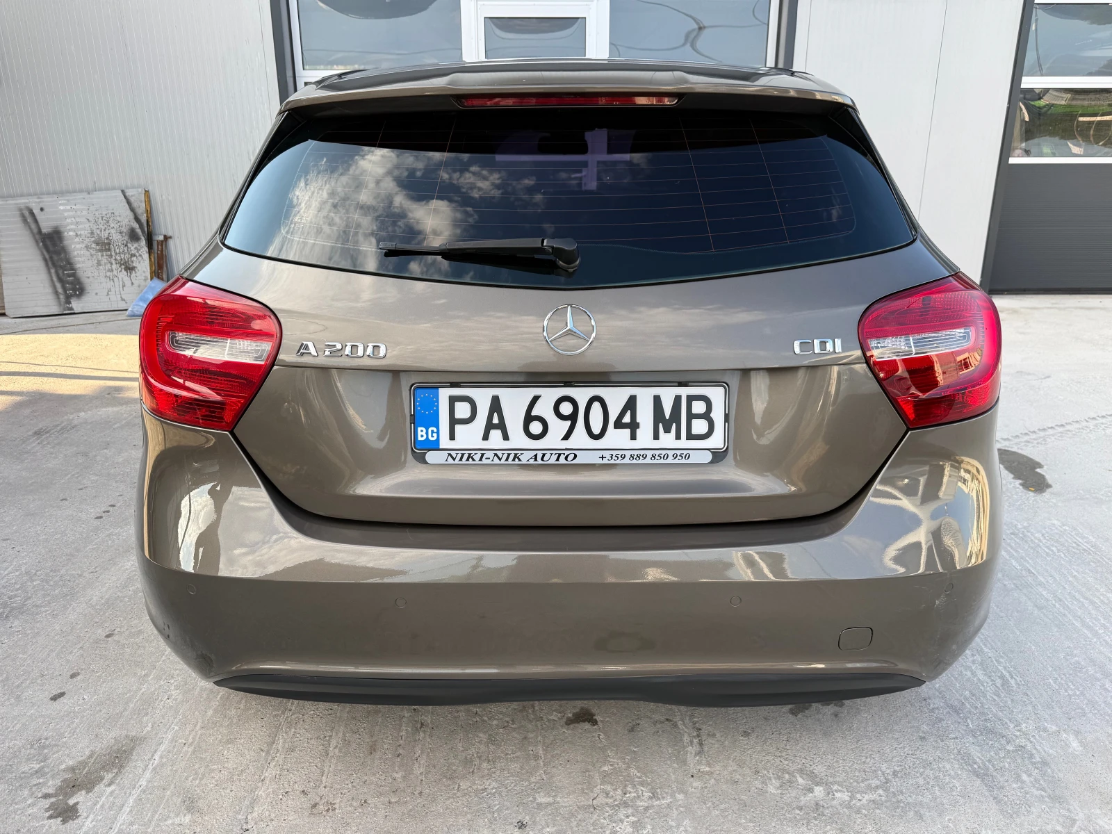 Mercedes-Benz A 200 AVT/SPORT, снимка 6 - Автомобили и джипове - 55466864