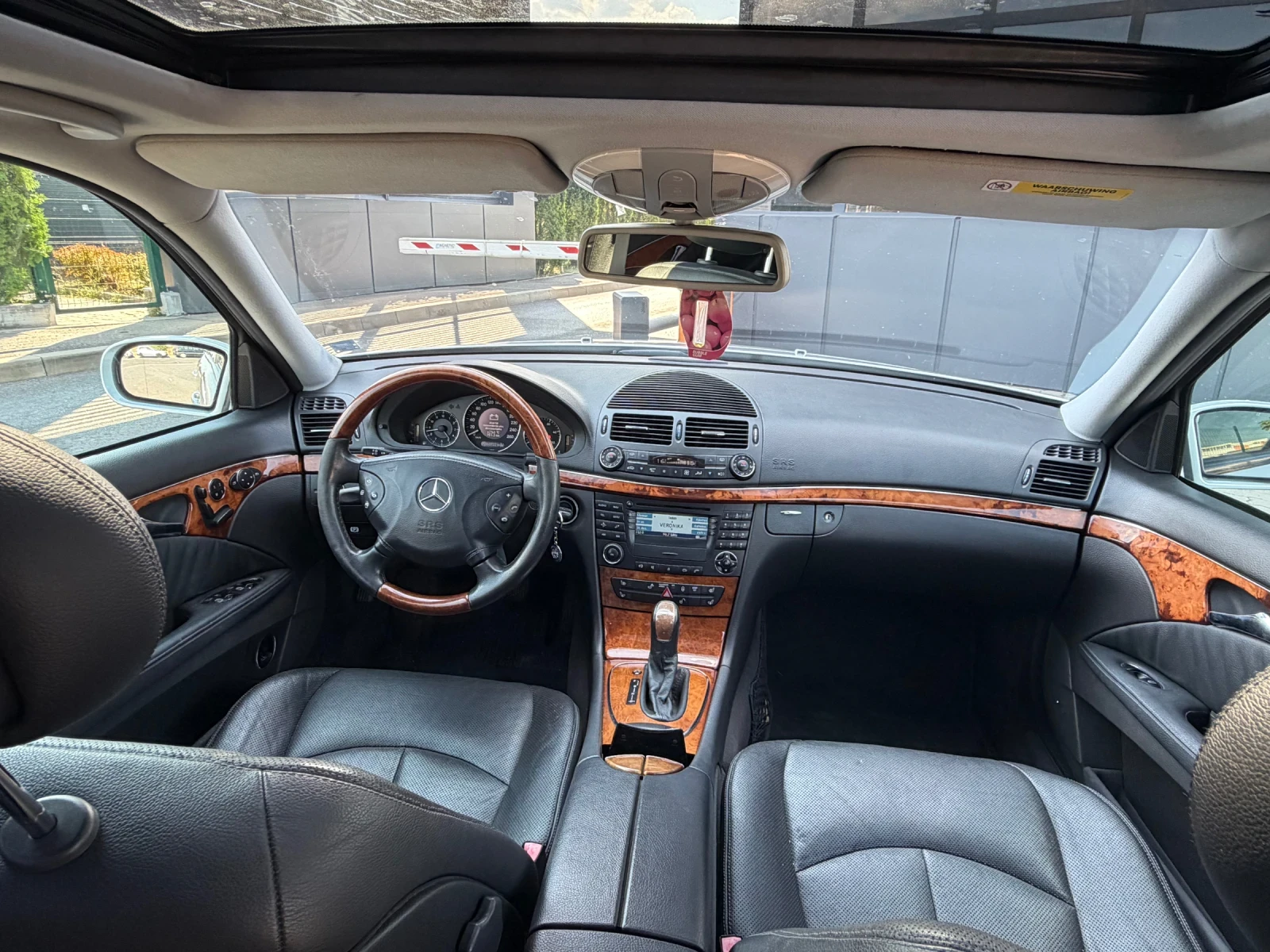 Mercedes-Benz E 320 CDI/Кожа/Подгрев/Обдухване, снимка 7 - Автомобили и джипове - 55622580