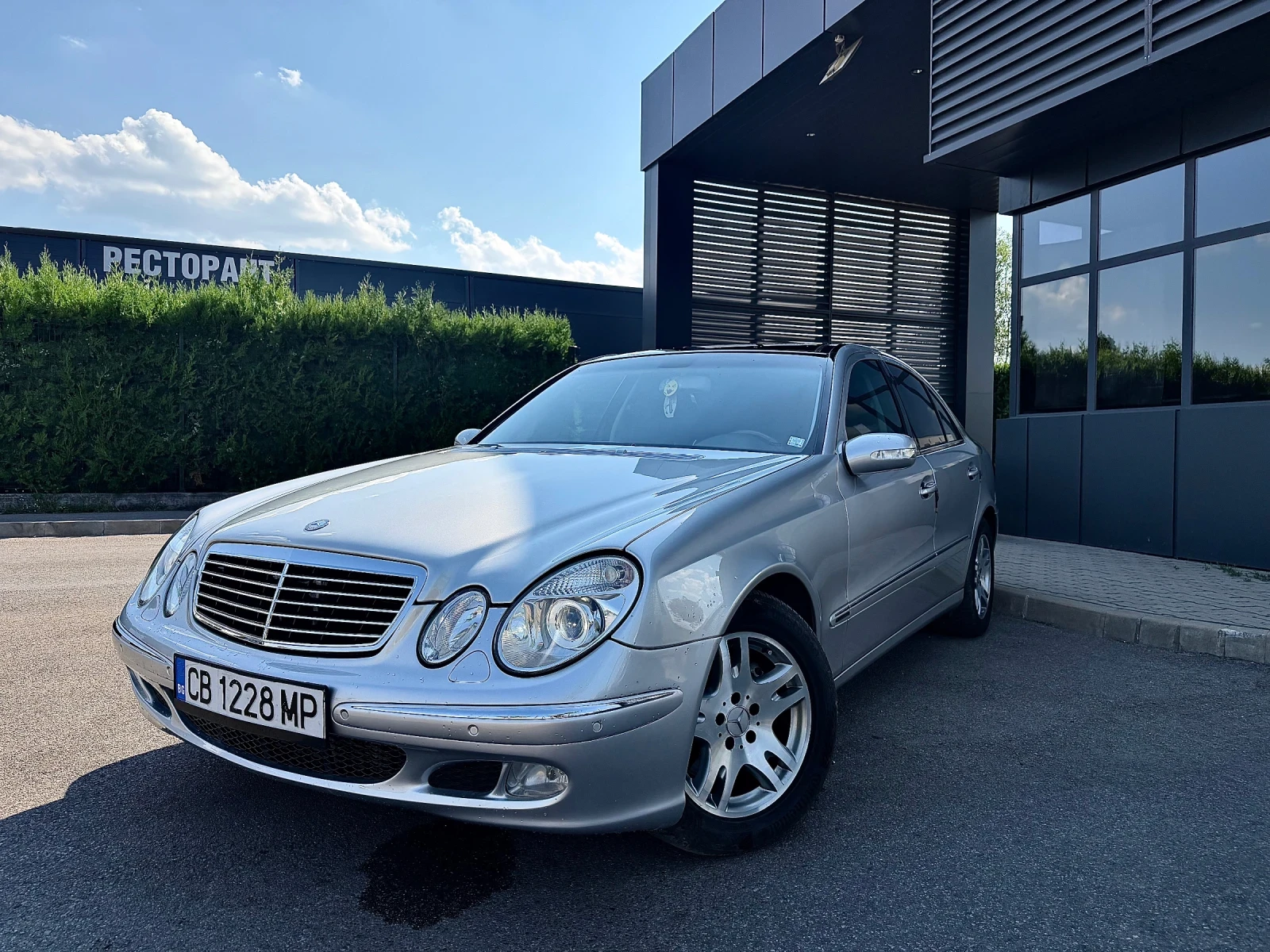 Mercedes-Benz E 320 CDI/Кожа/Подгрев/Обдухване, снимка 2 - Автомобили и джипове - 55622580