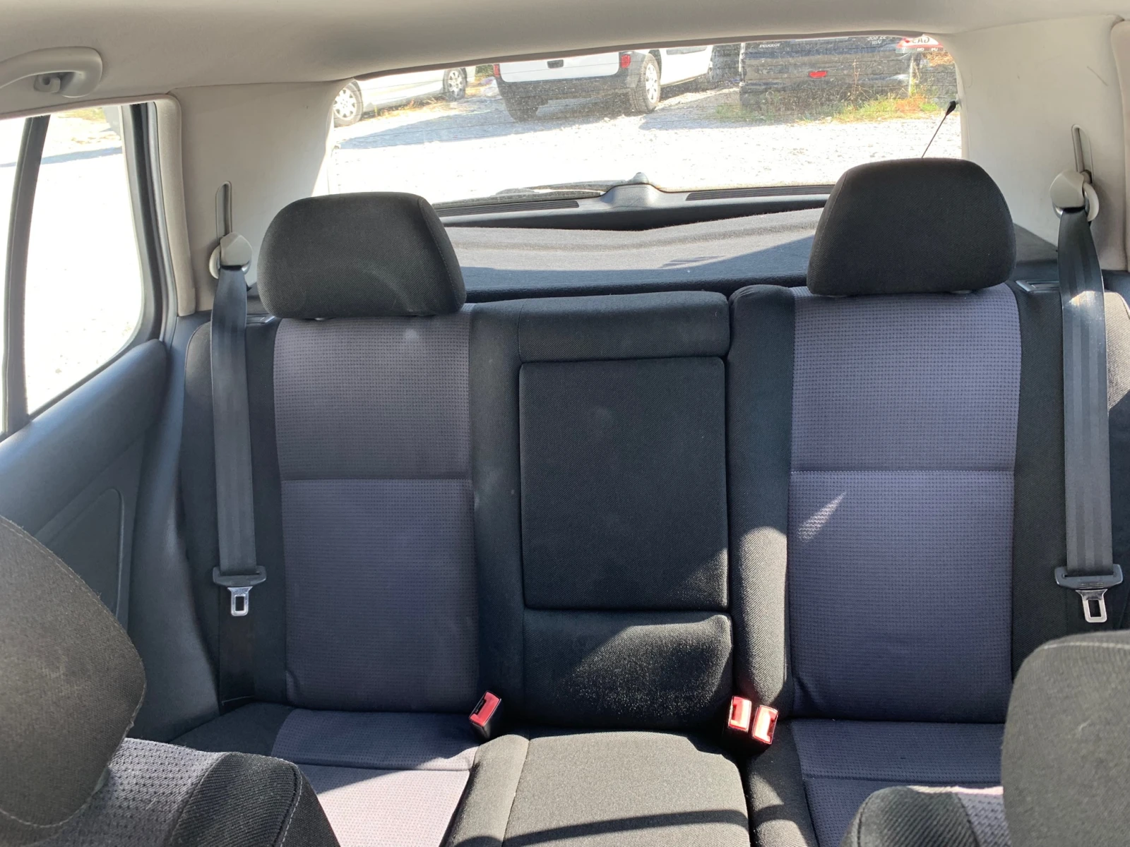 VW Golf Mk 4 1.6, снимка 9 - Автомобили и джипове - 55985252