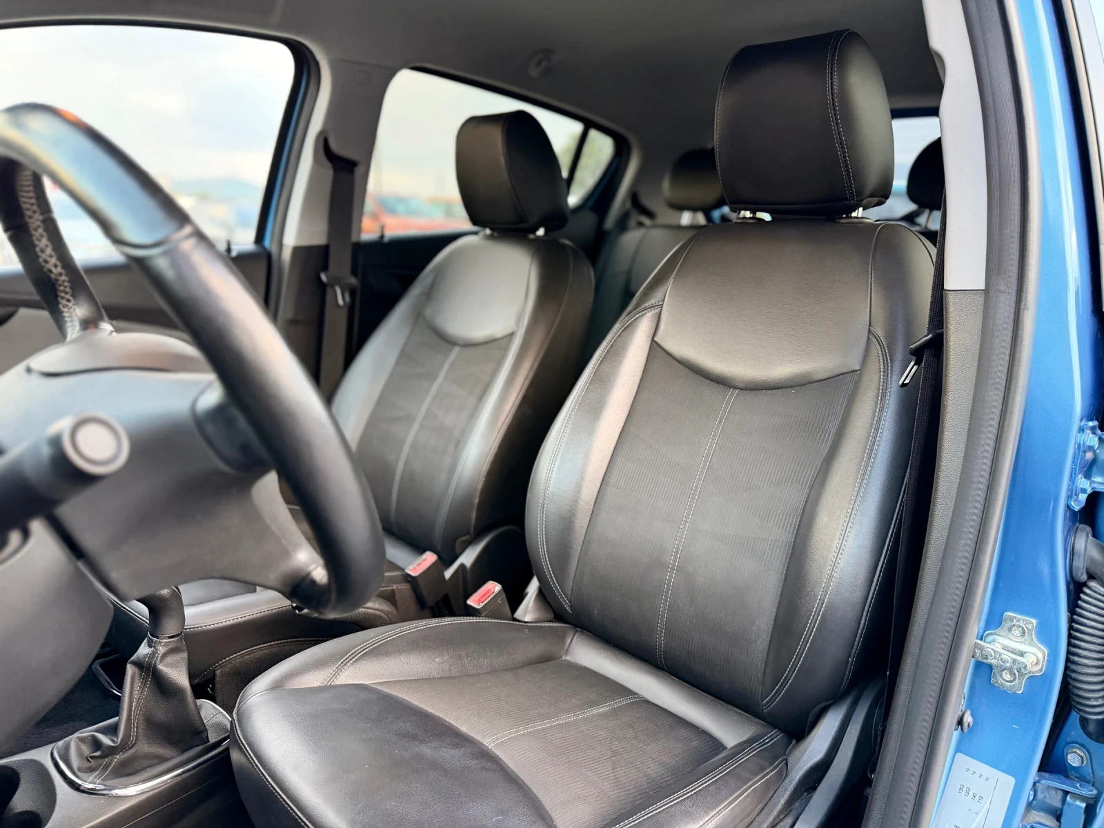 Opel Karl 1.0i * 70.000km* * Кожа* , снимка 15 - Автомобили и джипове - 55851097