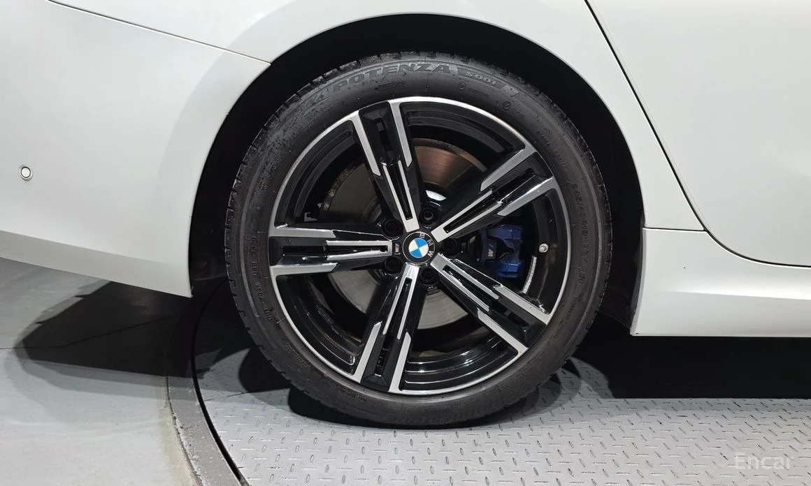BMW 320, снимка 5 - Автомобили и джипове - 56590650