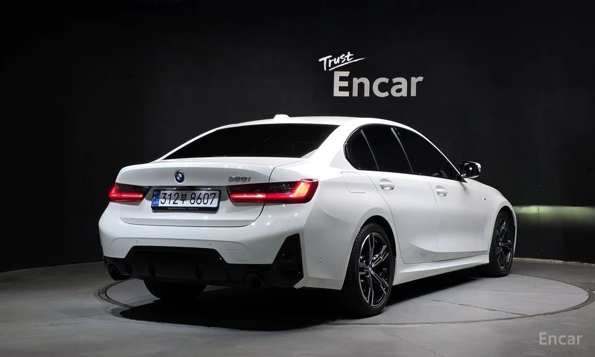 BMW 320, снимка 2 - Автомобили и джипове - 56590650