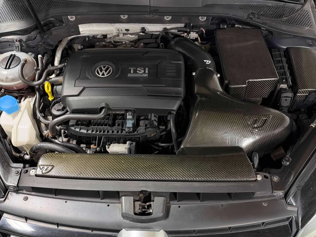 VW Golf R HB DSG * CARFAX * ��� ������������ ������ | Mobile.bg � ����������� 11