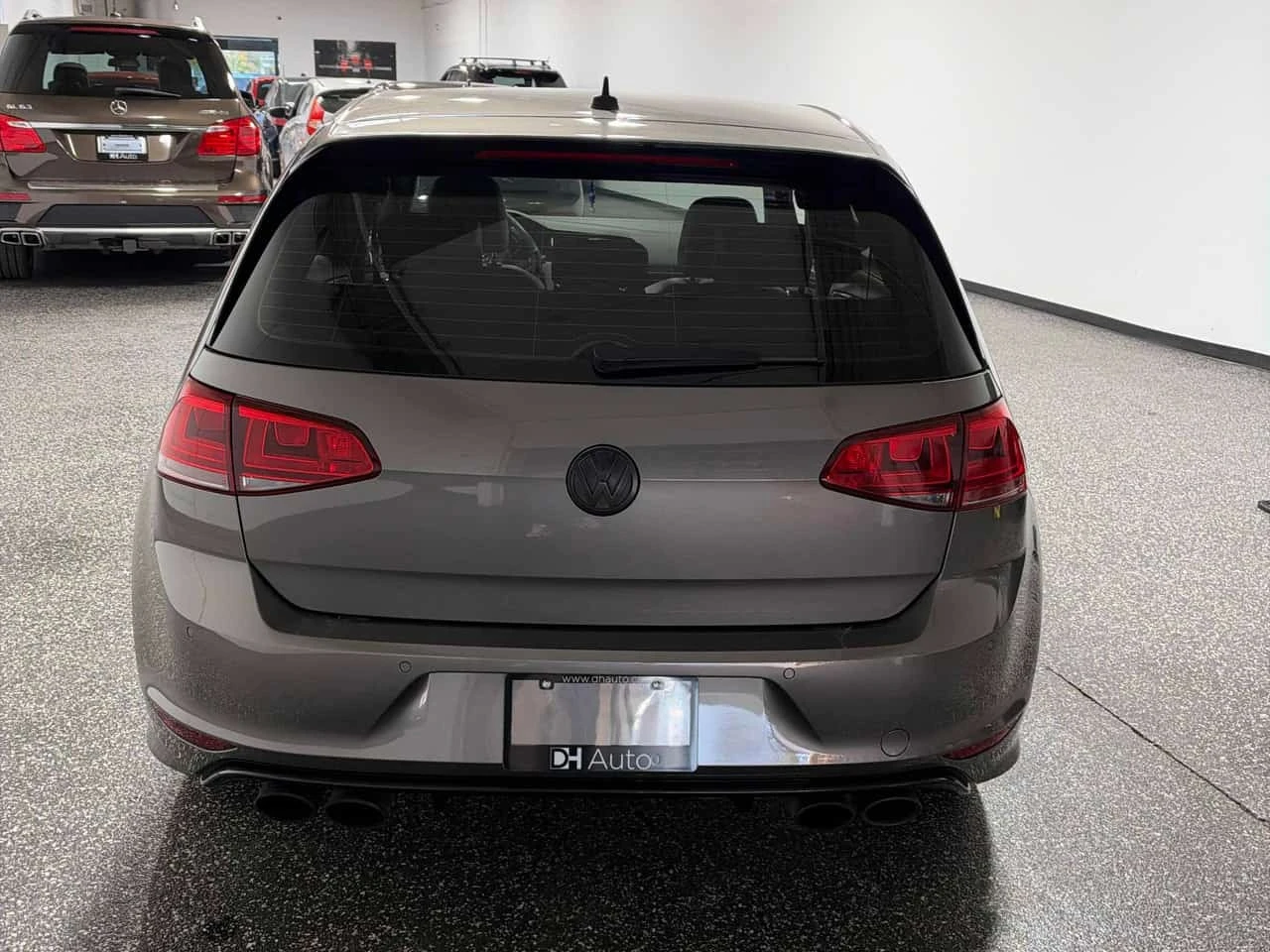 VW Golf R HB DSG * CARFAX * ��� ������������ ������ | Mobile.bg � ����������� 4