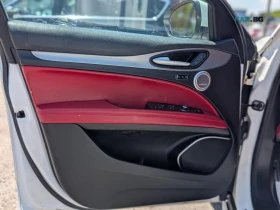 Alfa Romeo Stelvio * * Harman/Kardon* * Камера* * Подгрев* * Панорама | Auto.bg — изображение 15