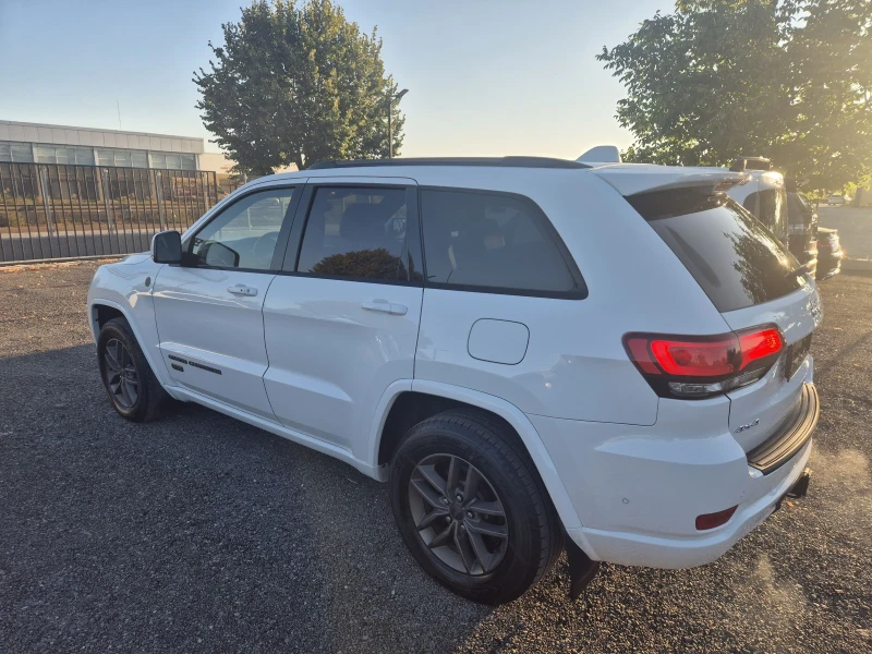 Jeep Grand cherokee Jeep Grand Cherokee 5.7 75th Anniversary Full Extr, снимка 6 - Автомобили и джипове - 51728175