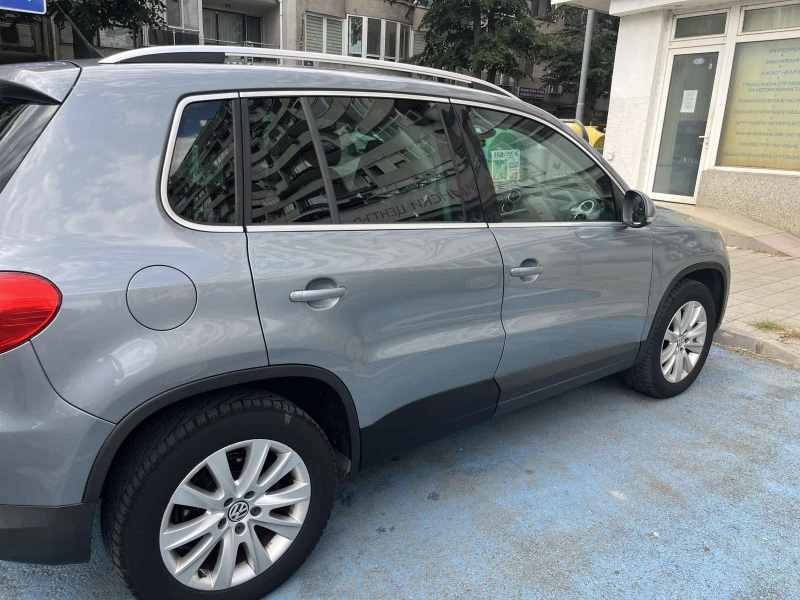 VW Tiguan, снимка 7 - Автомобили и джипове - 52636225