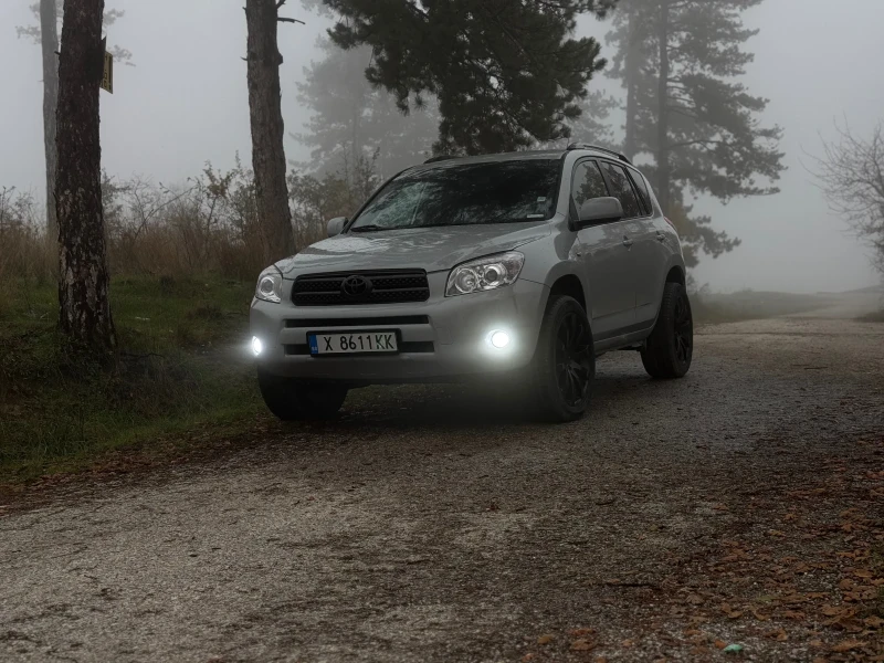 Toyota Rav4, снимка 5 - Автомобили и джипове - 52449421