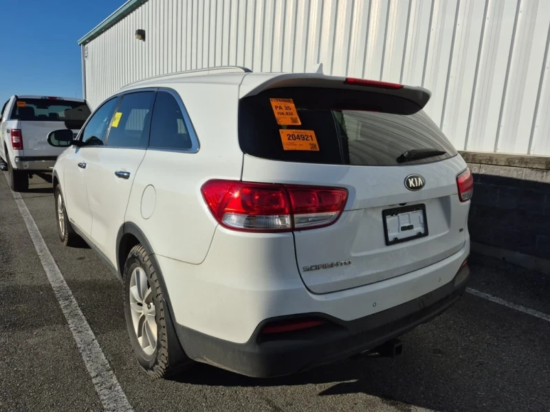 Kia Sorento * LX V6 * CARFAX * ЦЕНА ДО БГ, снимка 4 - Автомобили и джипове - 53154555