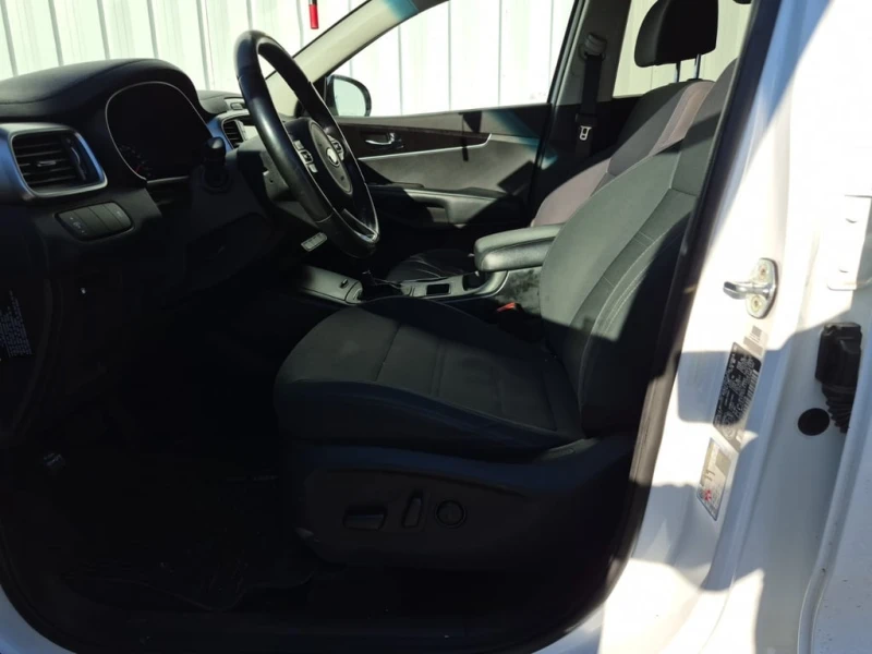 Kia Sorento * LX V6 * CARFAX * ЦЕНА ДО БГ, снимка 7 - Автомобили и джипове - 53154555