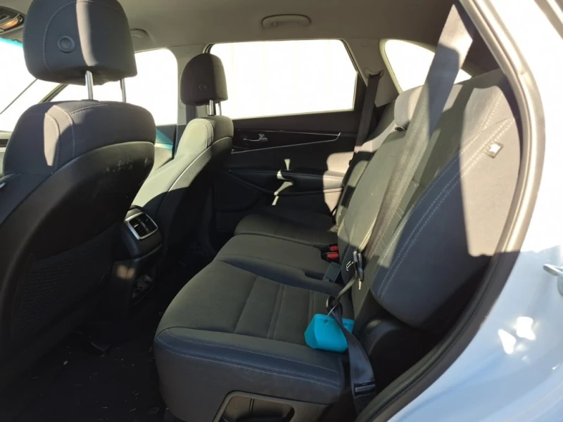Kia Sorento * LX V6 * CARFAX * ЦЕНА ДО БГ, снимка 11 - Автомобили и джипове - 53154555