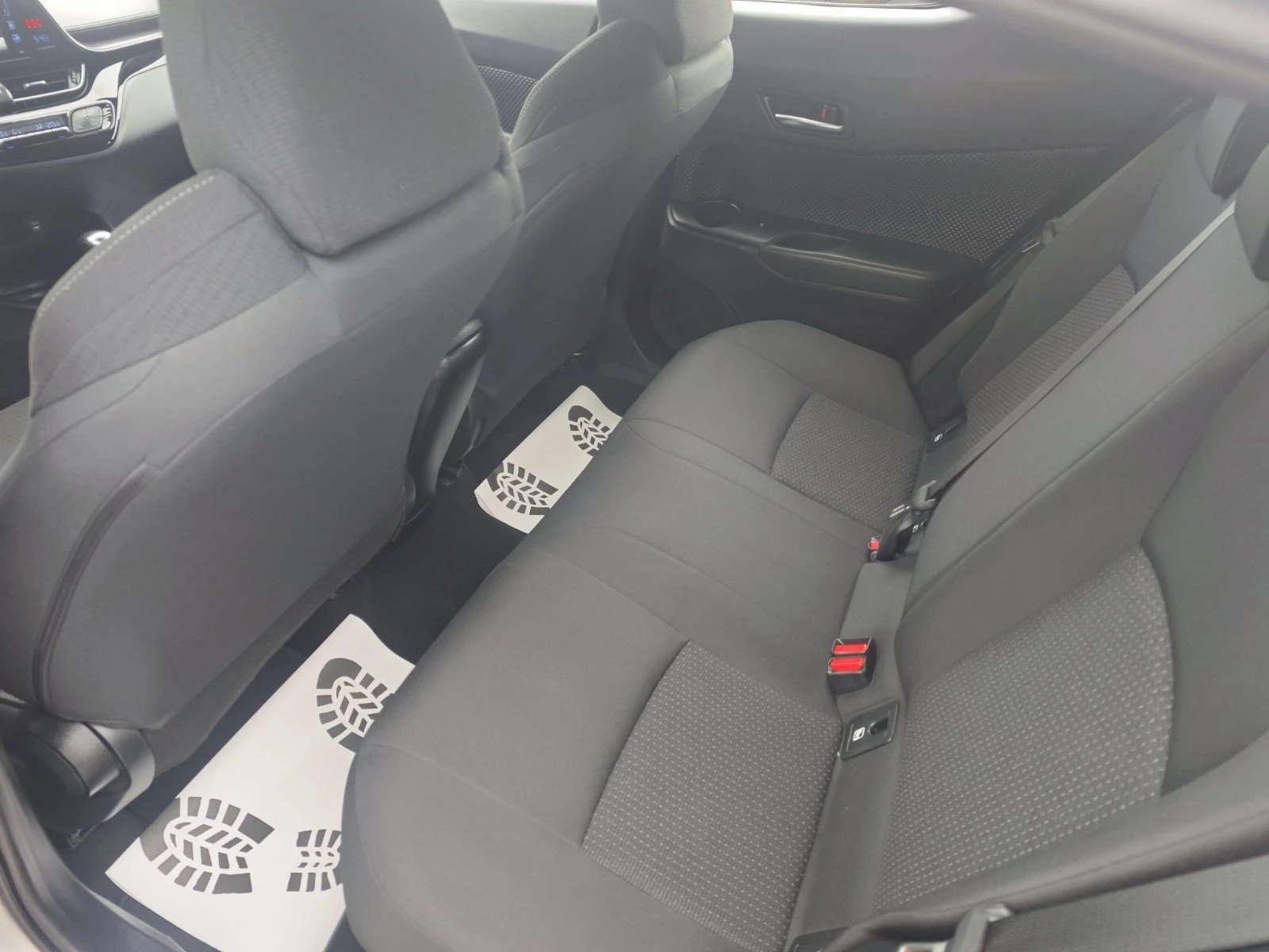 Toyota C-HR 1.8/122kc | Mobile.bg   13