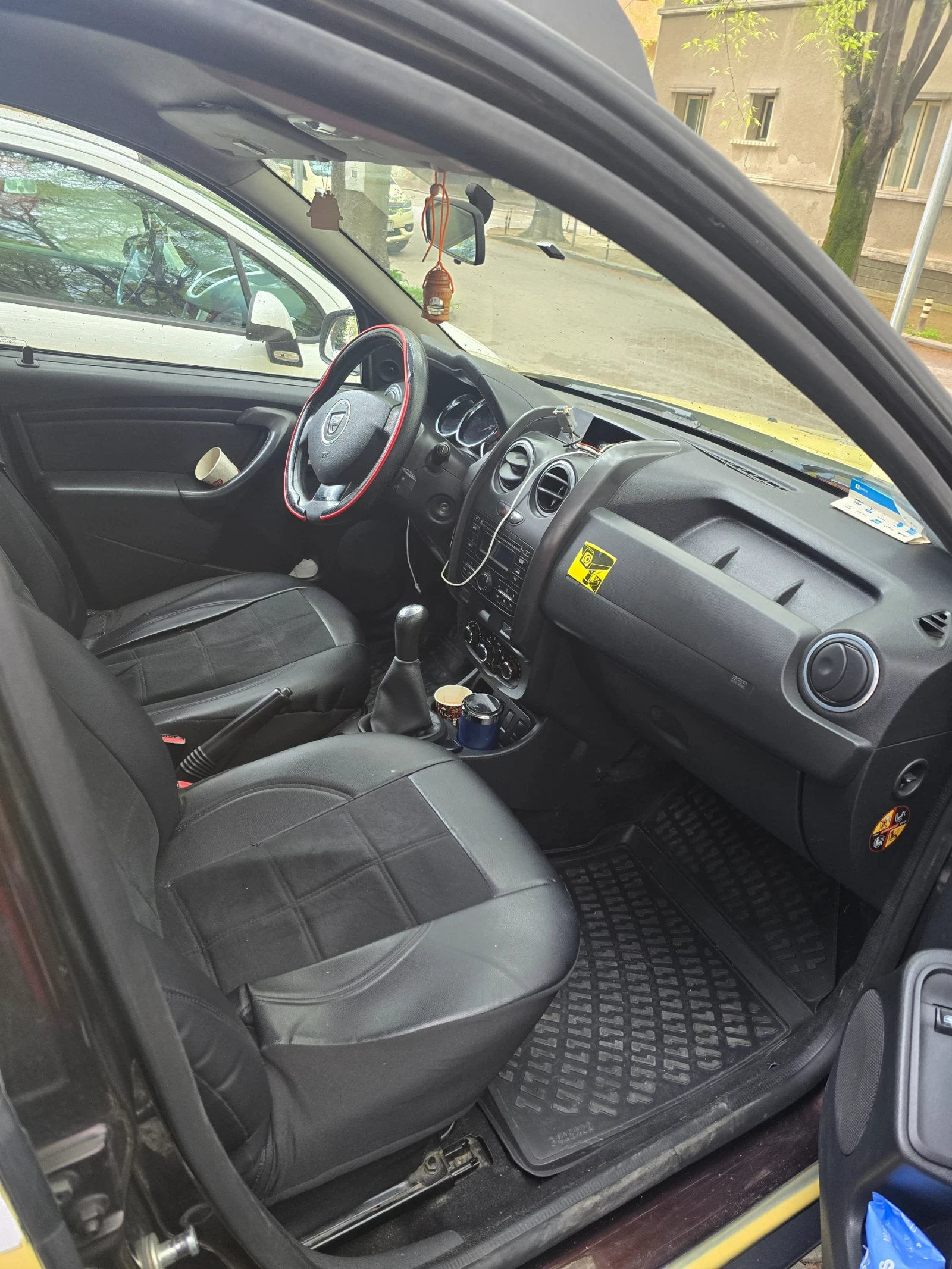 Dacia Duster, снимка 5 - Автомобили и джипове - 54381049