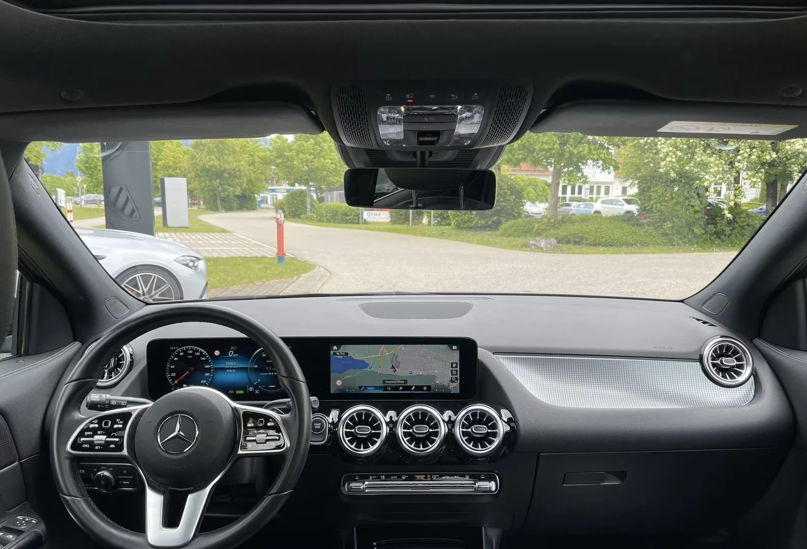 Mercedes-Benz EQA 250 Progressive, снимка 10 - Автомобили и джипове - 54677761