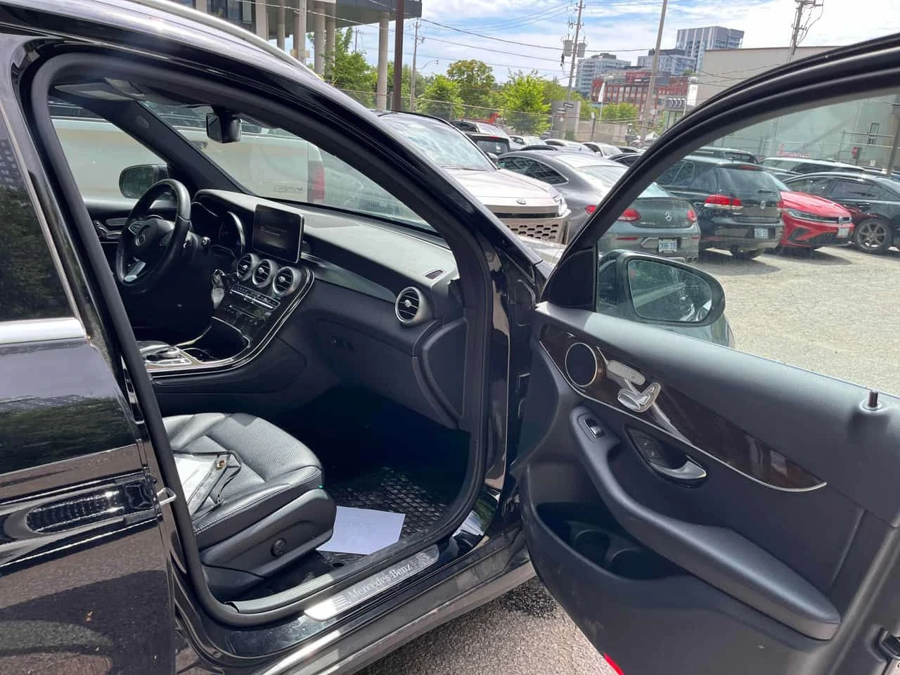 Mercedes-Benz GLC * 300 * CARFAX * ЦЕНА ДО БГ, снимка 13 - Автомобили и джипове - 55243174