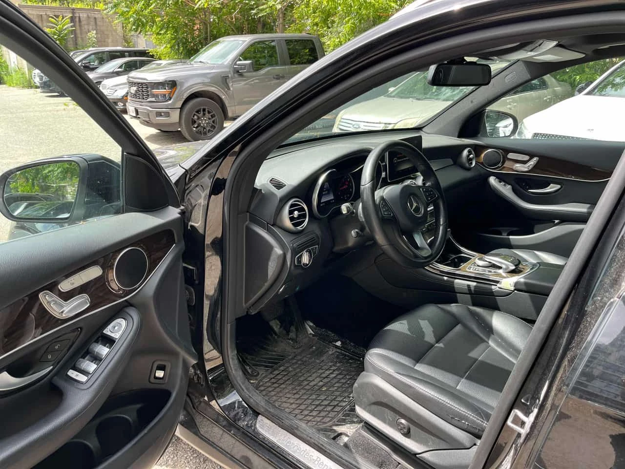 Mercedes-Benz GLC * 300 * CARFAX * ЦЕНА ДО БГ, снимка 7 - Автомобили и джипове - 55243174