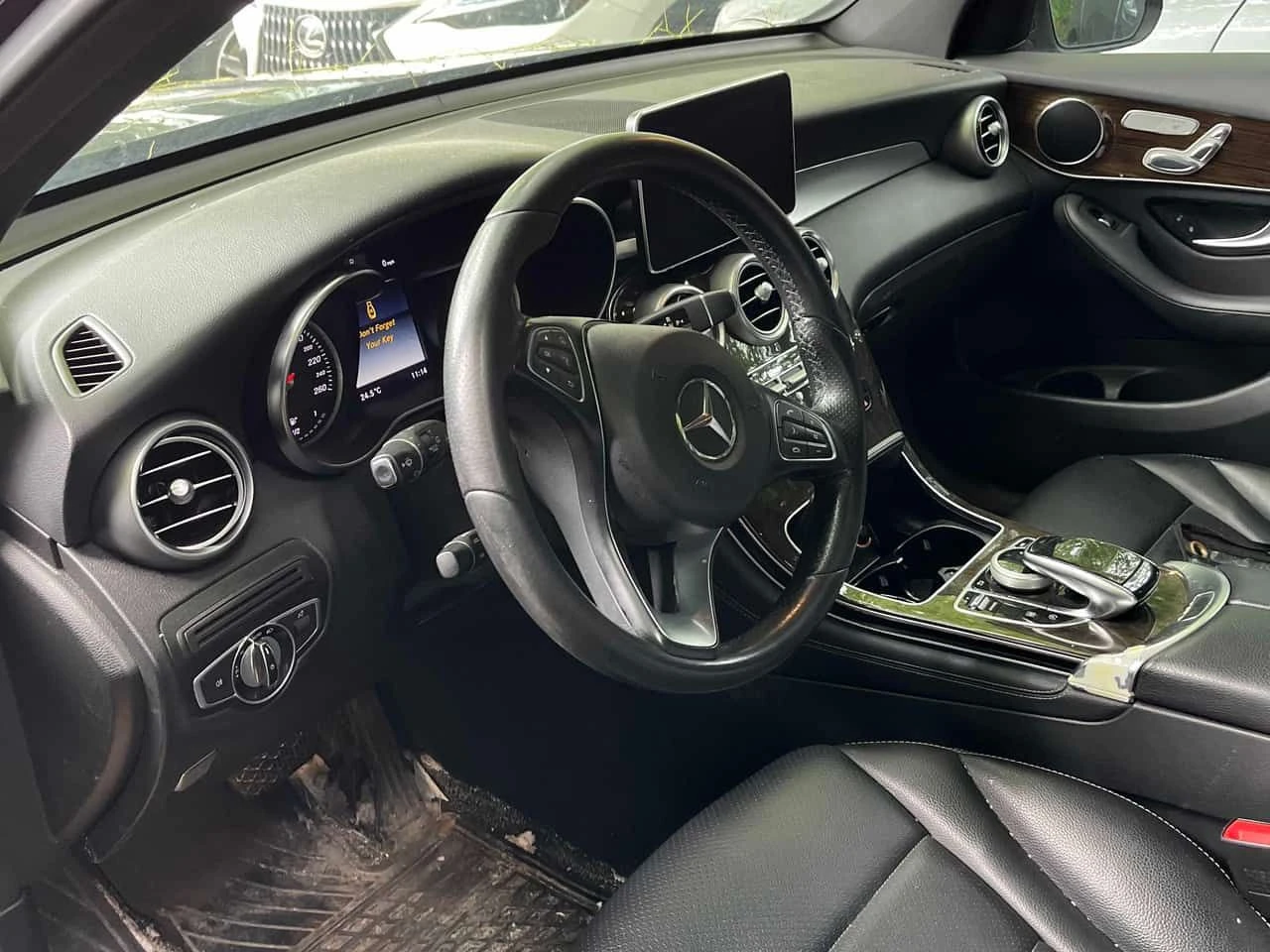 Mercedes-Benz GLC * 300 * CARFAX * ЦЕНА ДО БГ, снимка 8 - Автомобили и джипове - 55243174