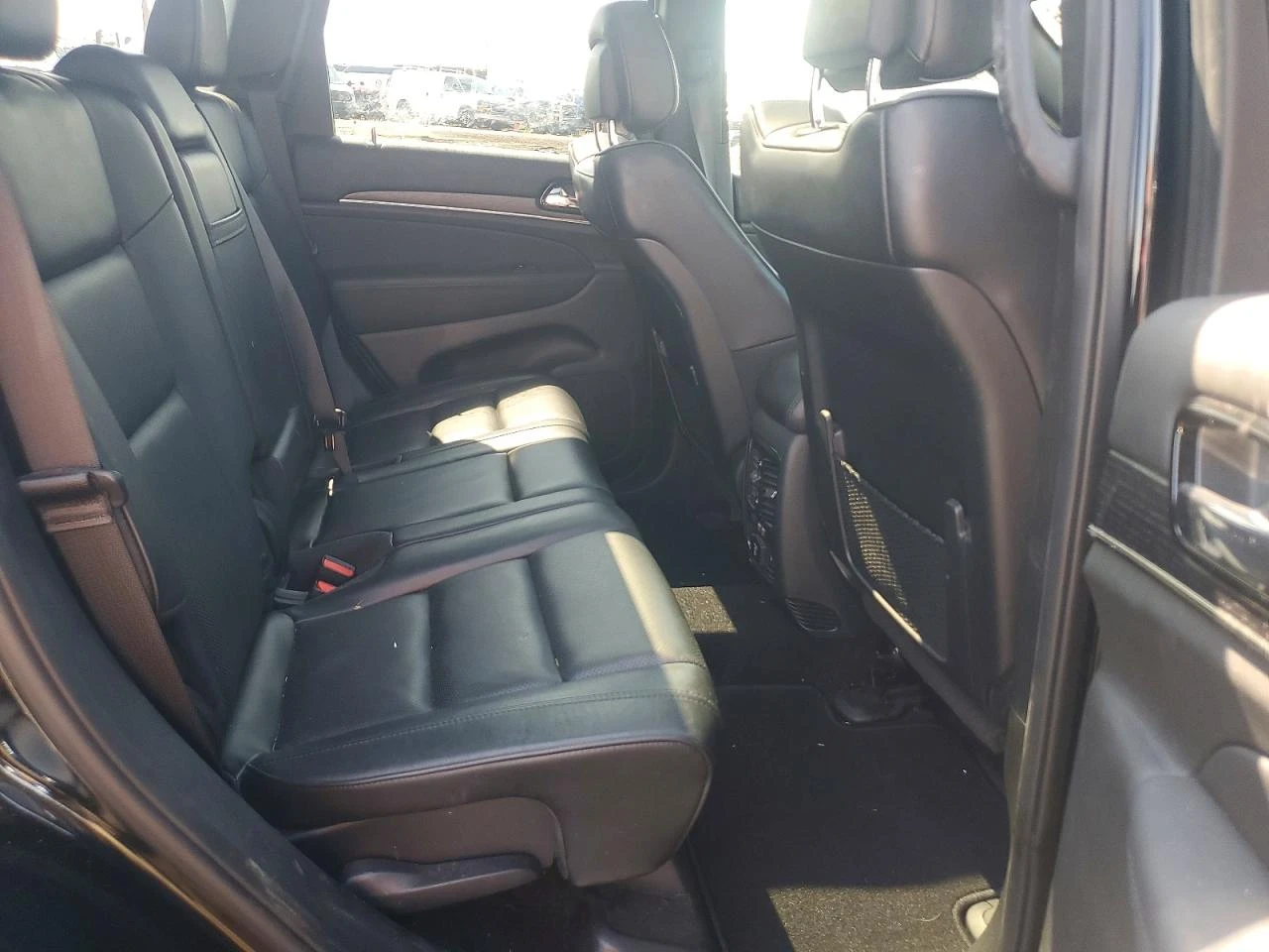 Jeep Grand cherokee 3.6l Overland, снимка 11 - Автомобили и джипове - 55802282