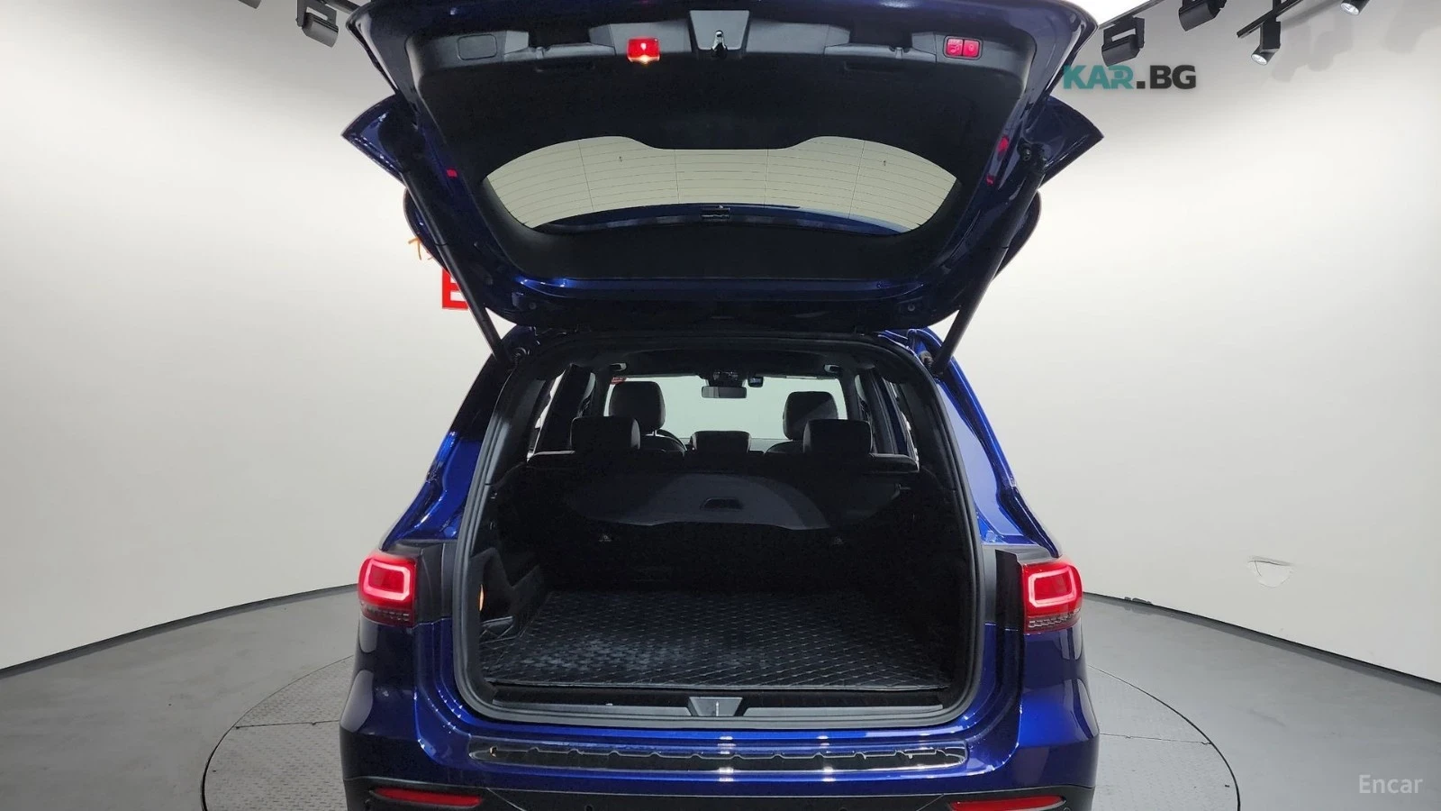 Mercedes-Benz GLB 250 4MATIC ' AMG PKG ' DISTRONIC ' ПОДГРЕВ, снимка 17 - Автомобили и джипове - 55900979