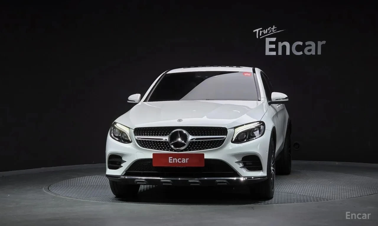 Mercedes-Benz GLC * GLC300 4MATIC AMG Line Coupe* АВТОКРЕДИТ* , снимка 3 - Автомобили и джипове - 55990948