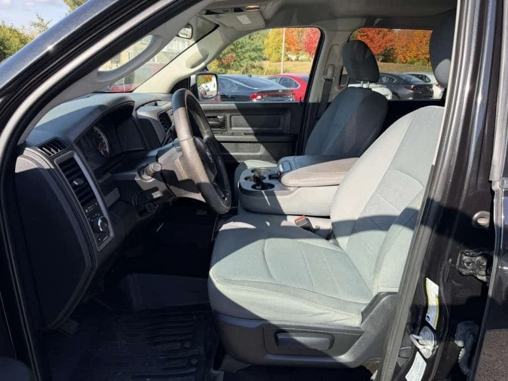 Dodge RAM 1500 * 5.7 EXPRESS CREW CAB V8 5.7L 4X4 ALL BLACK! * CA | Mobile.bg � ����������� 17
