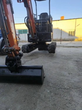 Багер Hitachi ZAXIS 17 U, снимка 3