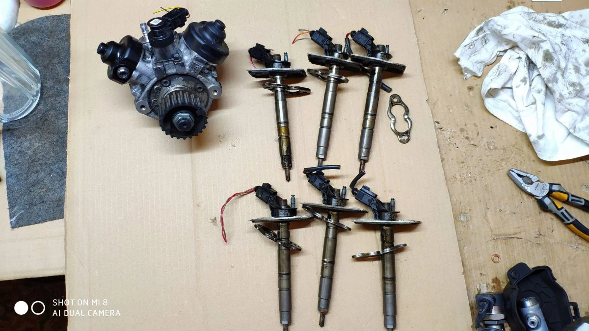 Комплект ГНП и Дюзи за Audi A6 4F Facelift 059130755ah, 05913027