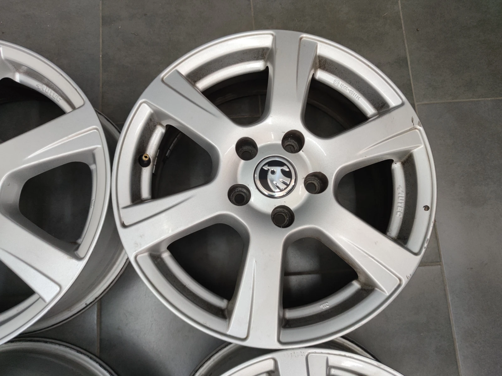   Skoda | Mobile.bg   6