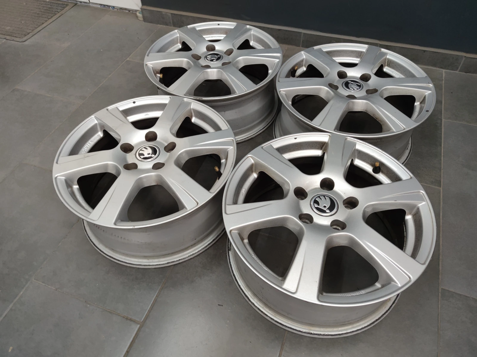   Skoda | Mobile.bg   4