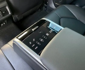 Toyota Camry 2.5 Hybrid Luxury Гаранция, снимка 14