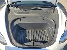 Tesla Model 3, снимка 11