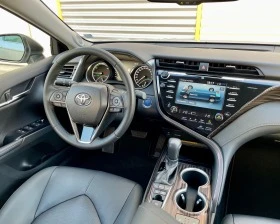 Toyota Camry 2.5 Hybrid* Luxury* В Гаранция, снимка 9