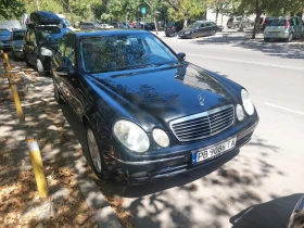 Mercedes-Benz E 320, снимка 5