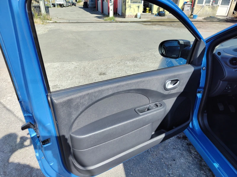 Renault Twingo 1.2/Клима, снимка 9 - Автомобили и джипове - 41624205