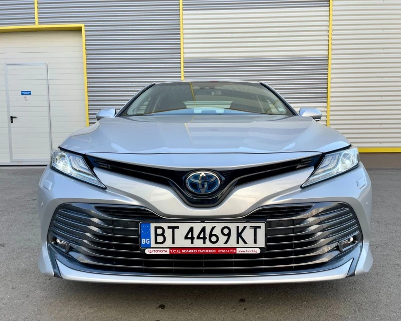 Toyota Camry 2.5 Hybrid* Luxury* В Гаранция, снимка 3 - Автомобили и джипове - 46611276