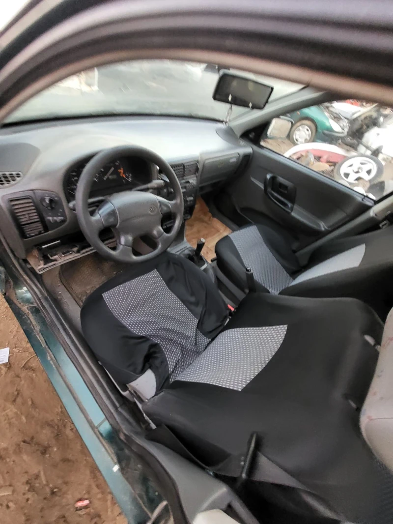 VW Polo, снимка 5 - Автомобили и джипове - 47698510