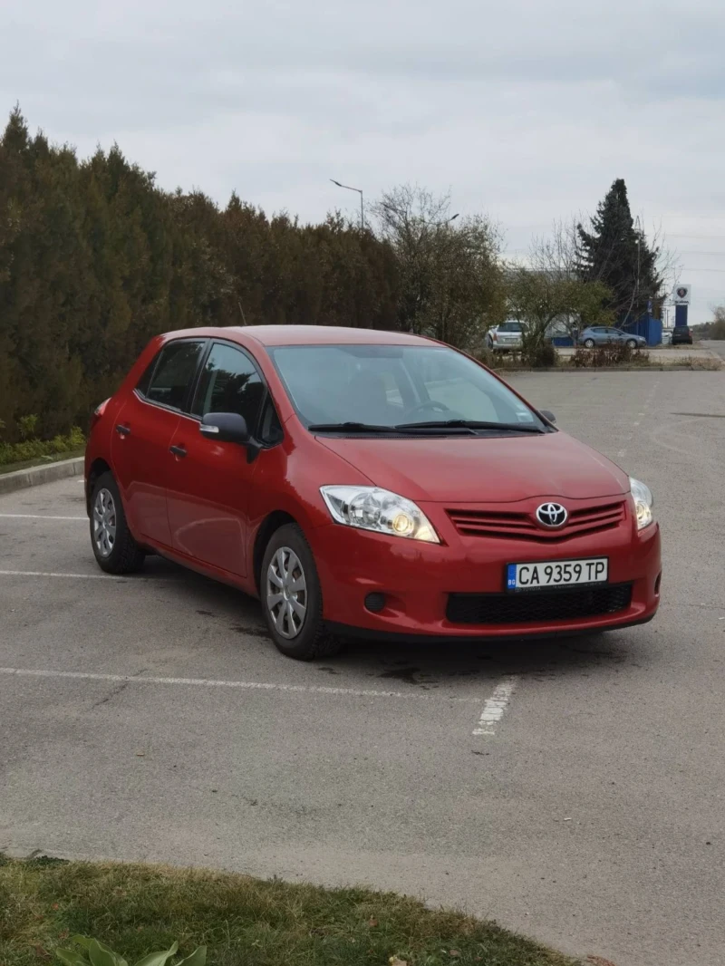 Toyota Auris 1.33i 99hp, снимка 2 - Автомобили и джипове - 48967840