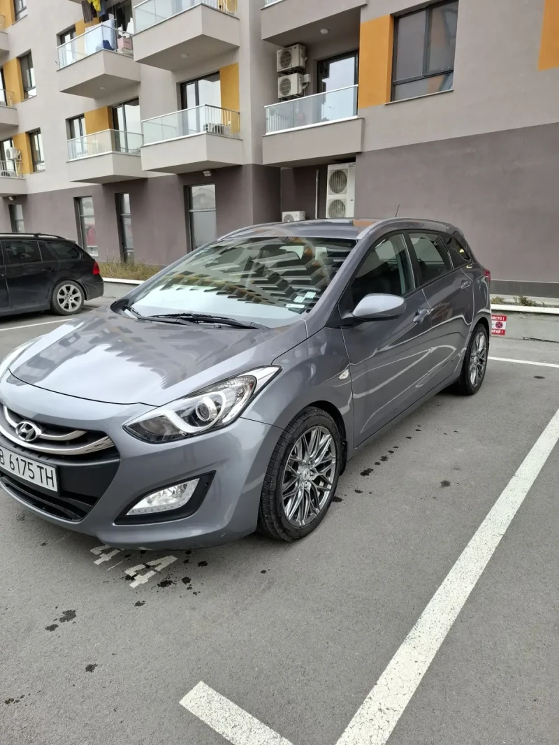 Hyundai I30 1.6, снимка 8 - Автомобили и джипове - 48980199