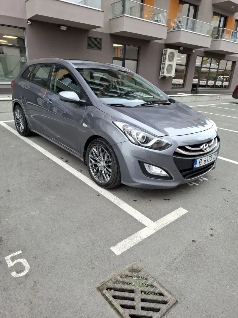 Hyundai I30 1.6, снимка 2 - Автомобили и джипове - 48980199