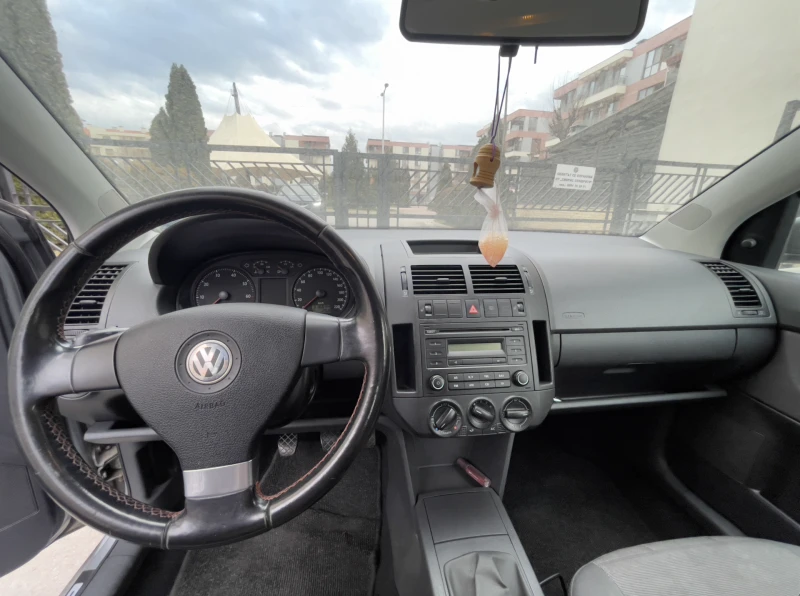 VW Polo, снимка 8 - Автомобили и джипове - 49143839