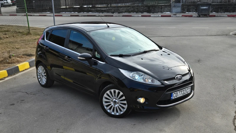 Ford Fiesta Много запазен!, снимка 9 - Автомобили и джипове - 49247112