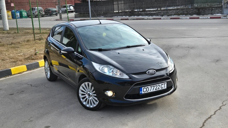 Ford Fiesta Много запазен!, снимка 2 - Автомобили и джипове - 49247112