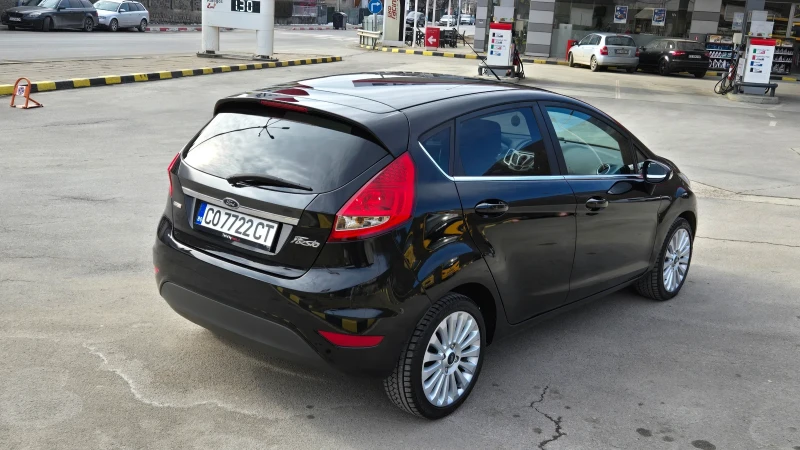 Ford Fiesta Много запазен!, снимка 7 - Автомобили и джипове - 49247112