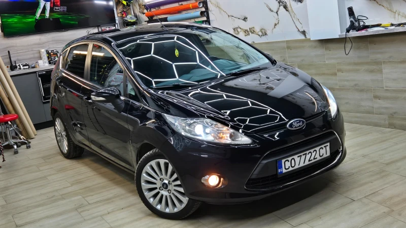 Ford Fiesta Много запазен!, снимка 1 - Автомобили и джипове - 49247112