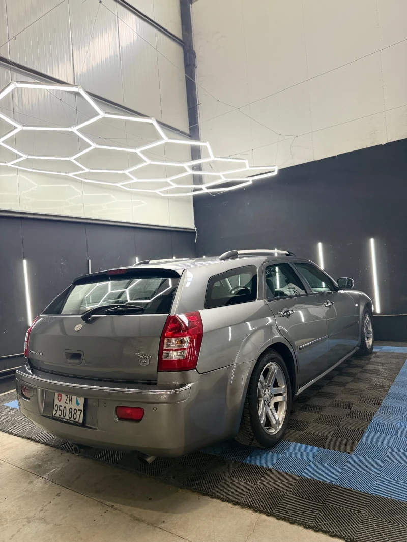 Chrysler 300c 3.5L Швейцария , снимка 3 - Автомобили и джипове - 50713042