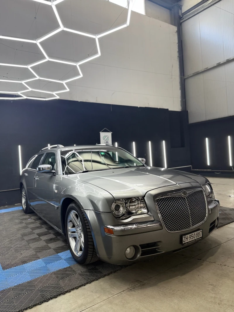 Chrysler 300c 3.5L Швейцария , снимка 2 - Автомобили и джипове - 50713042